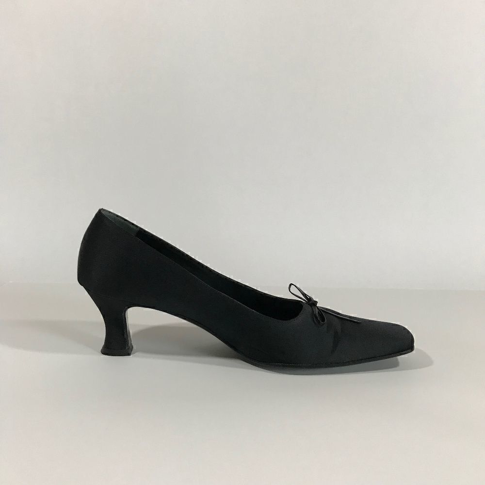 Vintage Bergdorf Goodman Satin Square Toe Pumps - Picture 4 of 6